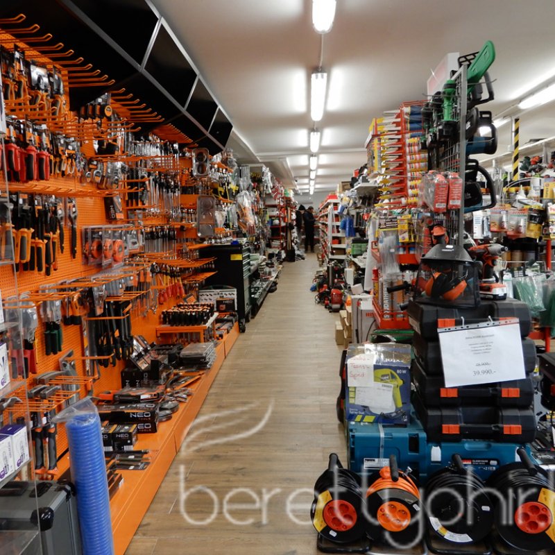 SZABÓ szerszámcentrum 33